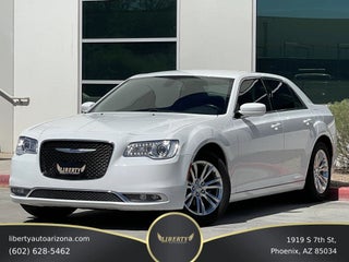 2019 Chrysler 300 Touring