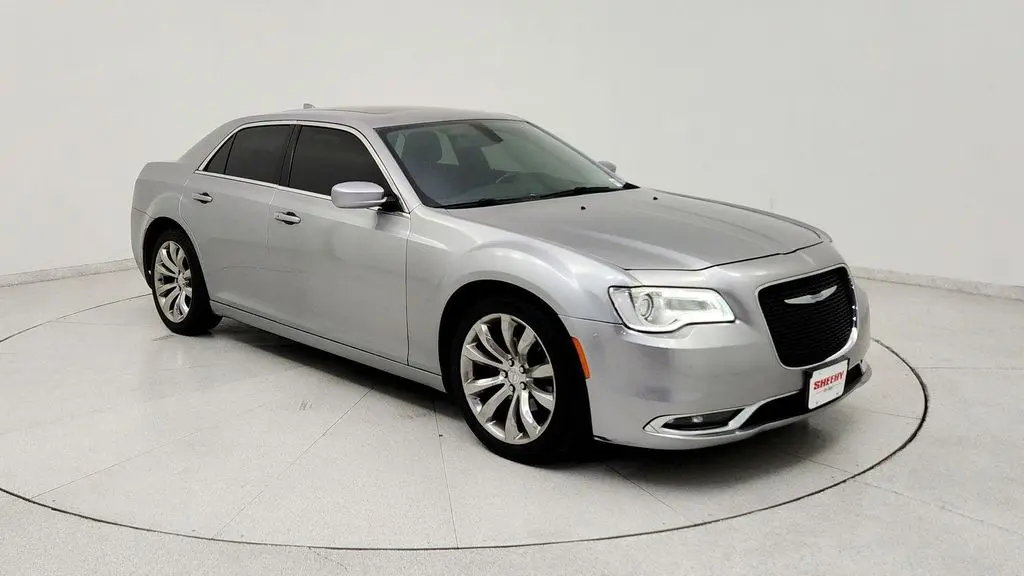 2017 Chrysler 300 Limited