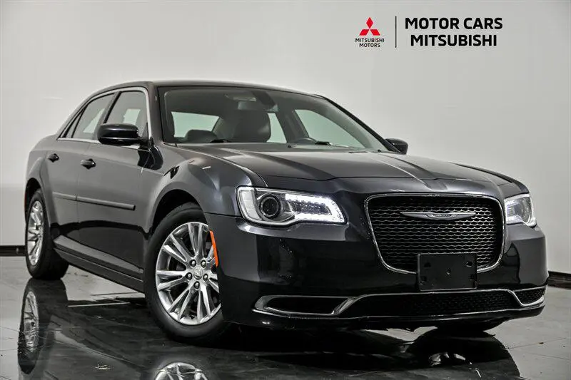 2019 Chrysler 300 Touring