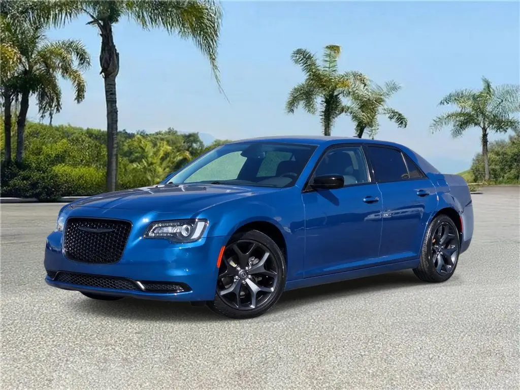 2021 Chrysler 300 Touring