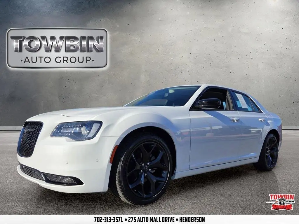 2023 Chrysler 300 Touring