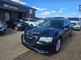 2018 Chrysler 300 Touring