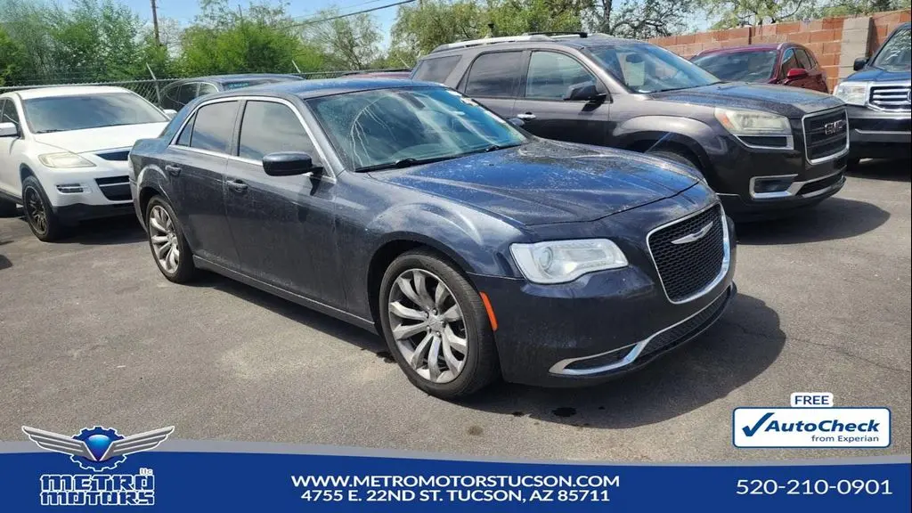 2019 Chrysler 300 Touring