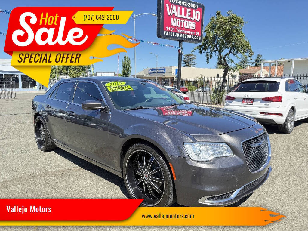2019 Chrysler 300 Touring