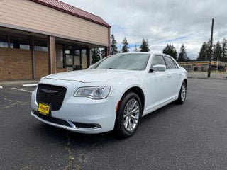 2017 Chrysler 300 Limited
