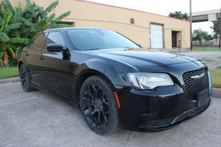 2020 Chrysler 300 Touring