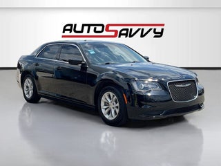 2023 Chrysler 300 Touring