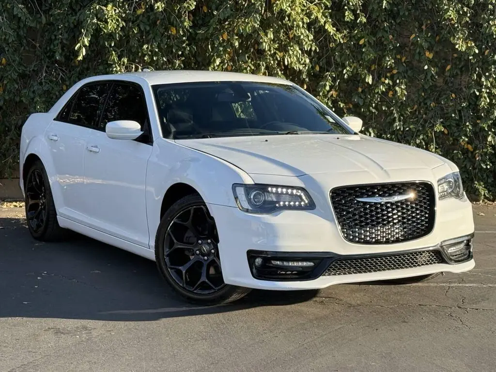 2019 Chrysler 300 S