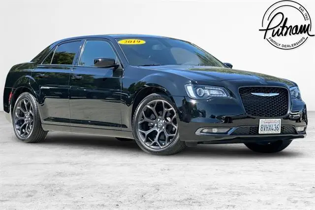 2019 Chrysler 300 S