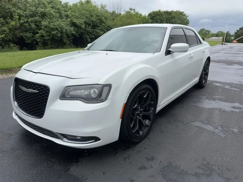 2019 Chrysler 300 S