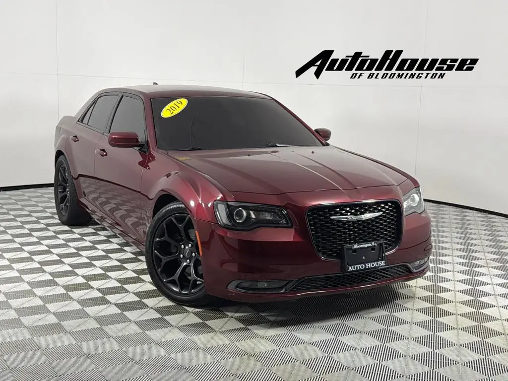 2019 Chrysler 300 S