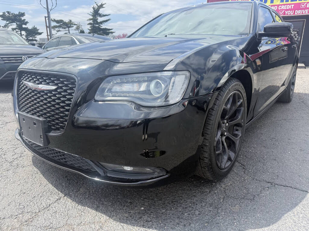 2019 Chrysler 300 S