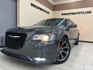 2017 Chrysler 300