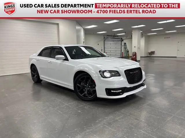 2023 Chrysler 300