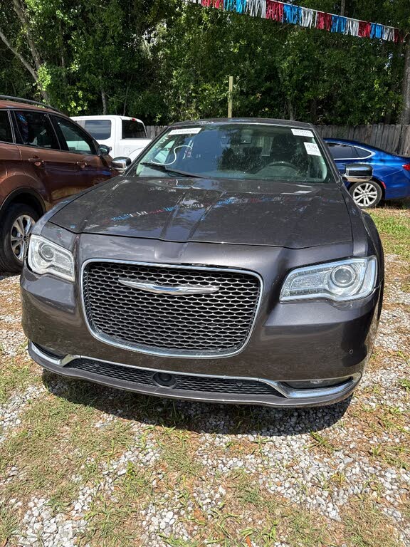 2017 Chrysler 300 300C