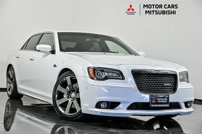 2013 Chrysler 300 SRT8