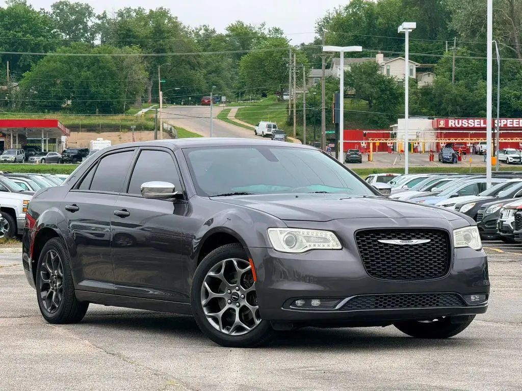 2016 Chrysler 300 S