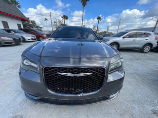 2019 Chrysler 300