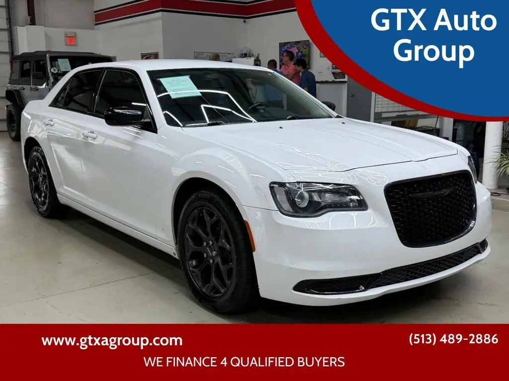 2020 Chrysler 300 Touring
