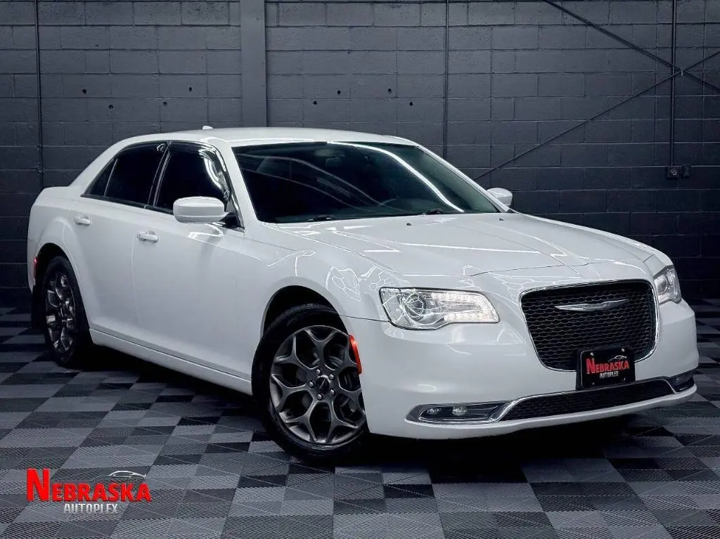 2015 Chrysler 300 Limited