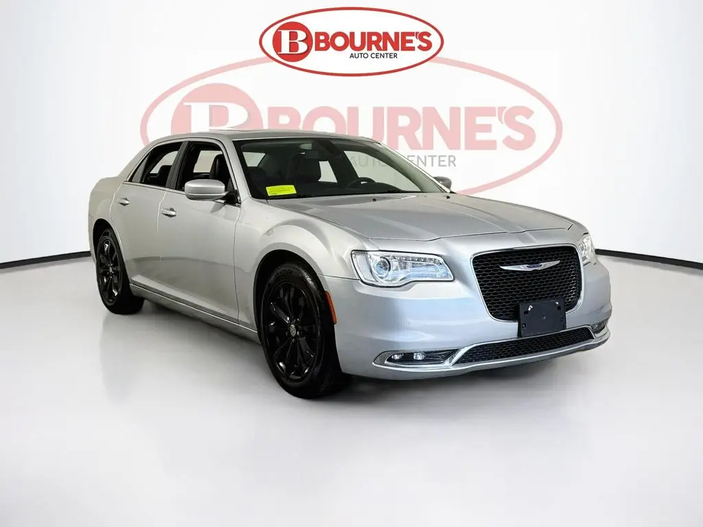 2019 Chrysler 300 Touring