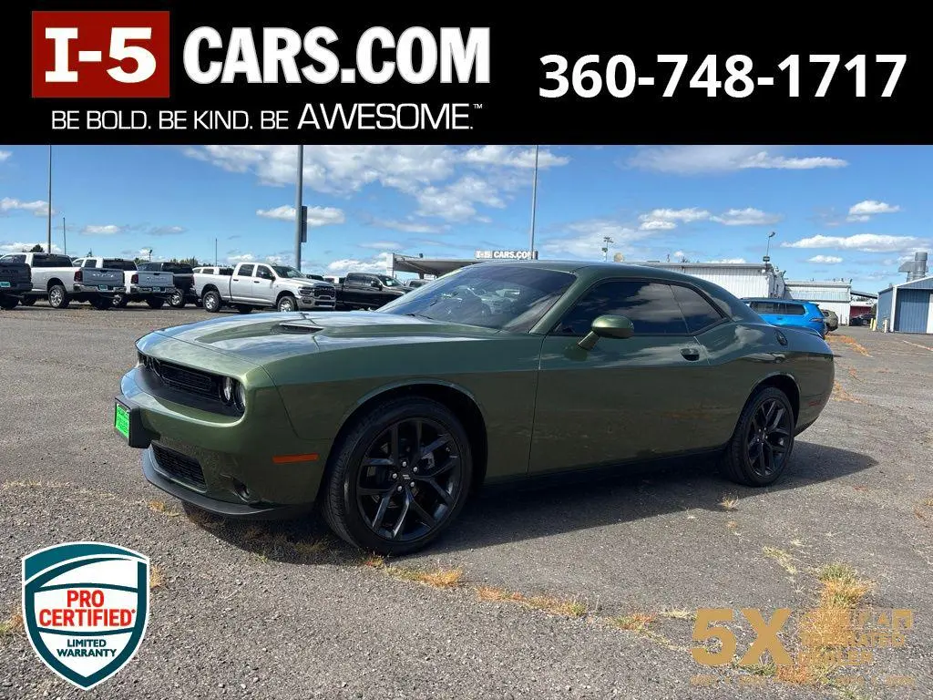 2022 Dodge Challenger SXT