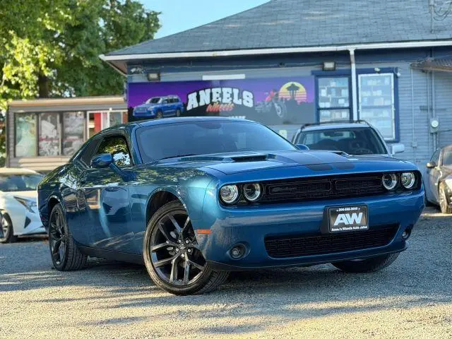 2022 Dodge Challenger SXT
