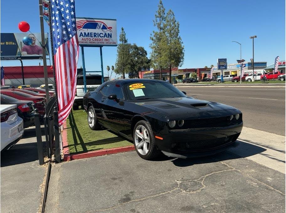 2015 Dodge Challenger SXT