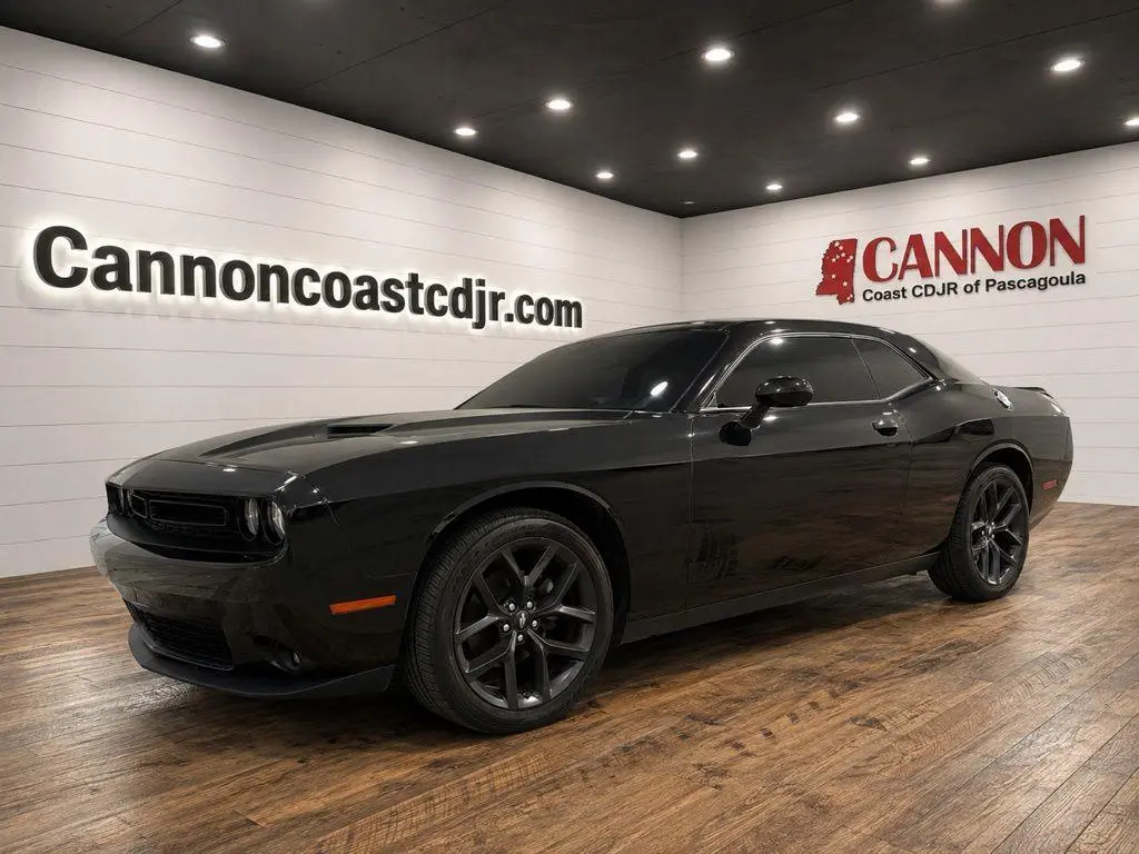 2022 Dodge Challenger SXT