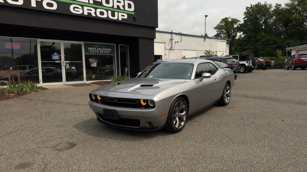 2015 Dodge Challenger SXT Plus