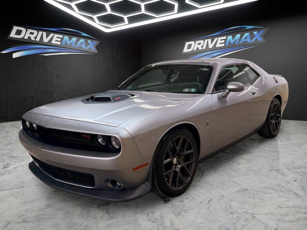 2016 Dodge Challenger R/T Scat Pack