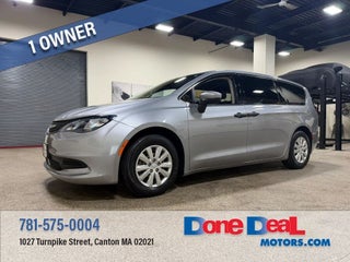 2021 Chrysler Voyager L