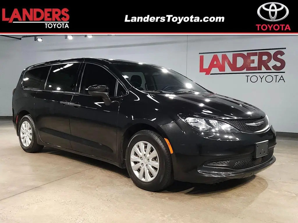2021 Chrysler Voyager L
