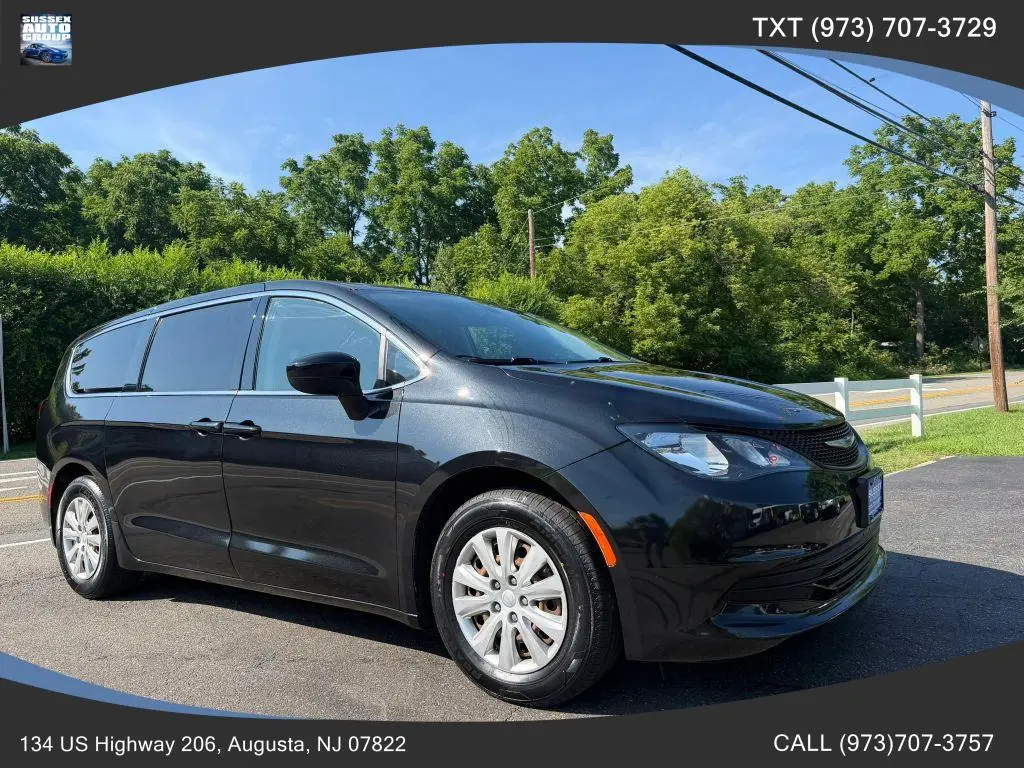 2020 Chrysler Voyager L