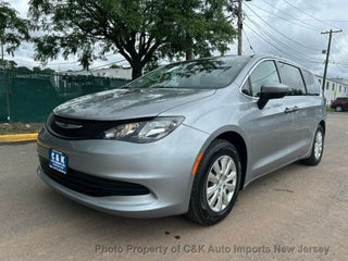 2020 Chrysler Voyager L