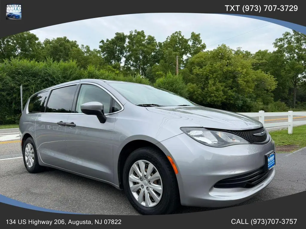 2020 Chrysler Voyager L