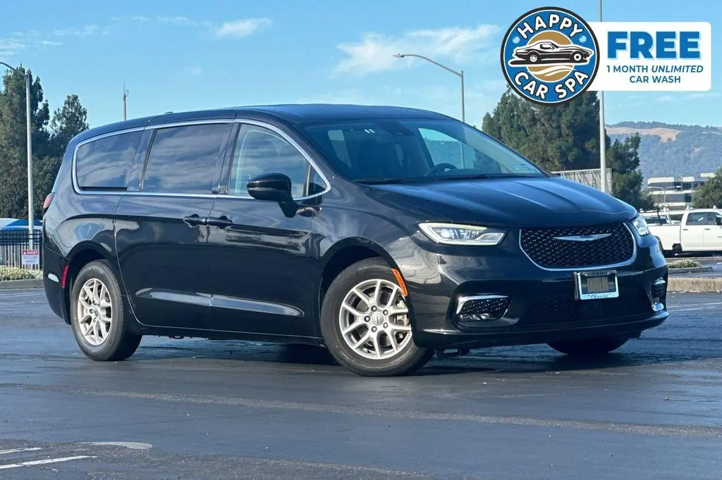 2023 Chrysler Pacifica Touring L