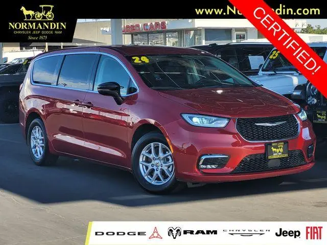 2024 Chrysler Pacifica Touring L