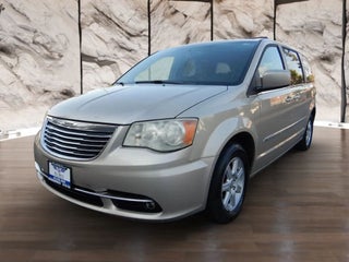 2013 Chrysler Town and Country Touring