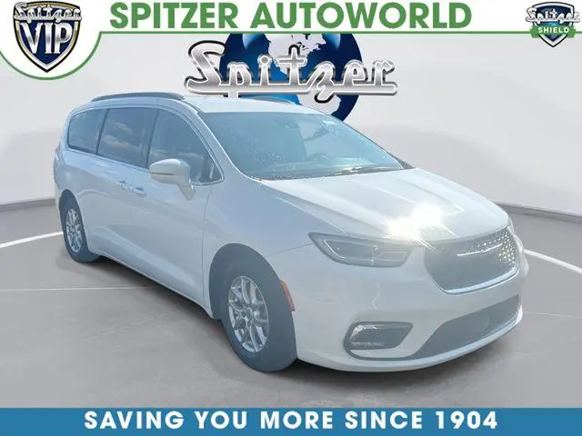 2022 Chrysler Pacifica Touring L
