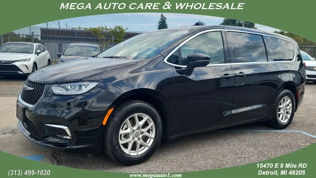 2025 Chrysler Pacifica Select