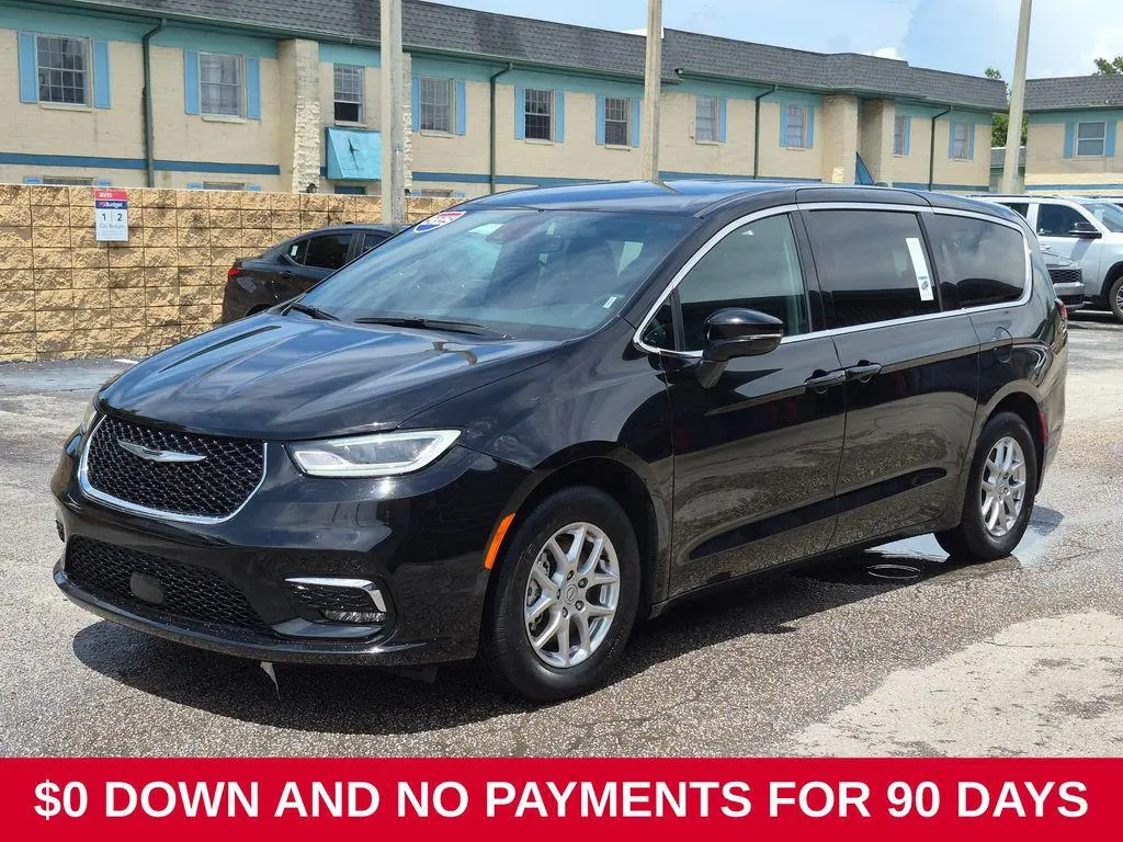 2025 Chrysler Pacifica Select