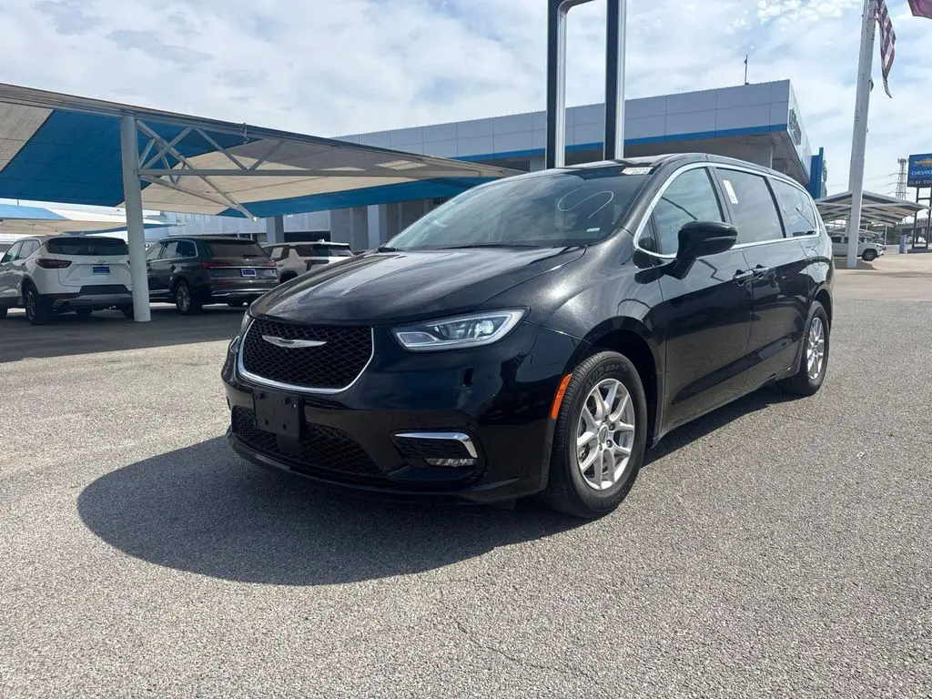 2024 Chrysler Pacifica Touring L