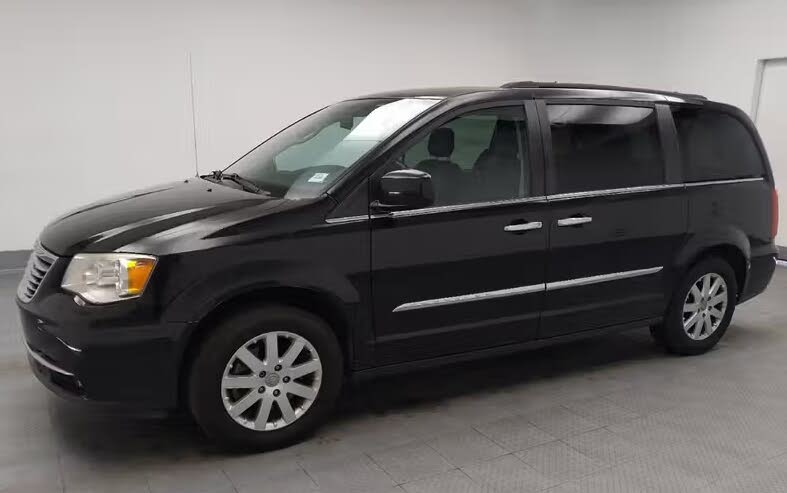 2016 Chrysler Town and Country Touring