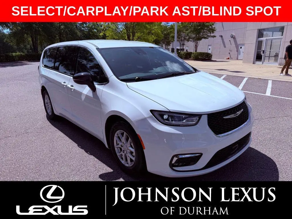 2026 Chrysler Pacifica Select