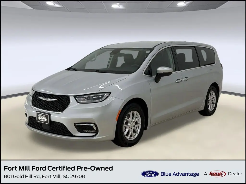 2023 Chrysler Pacifica Touring L