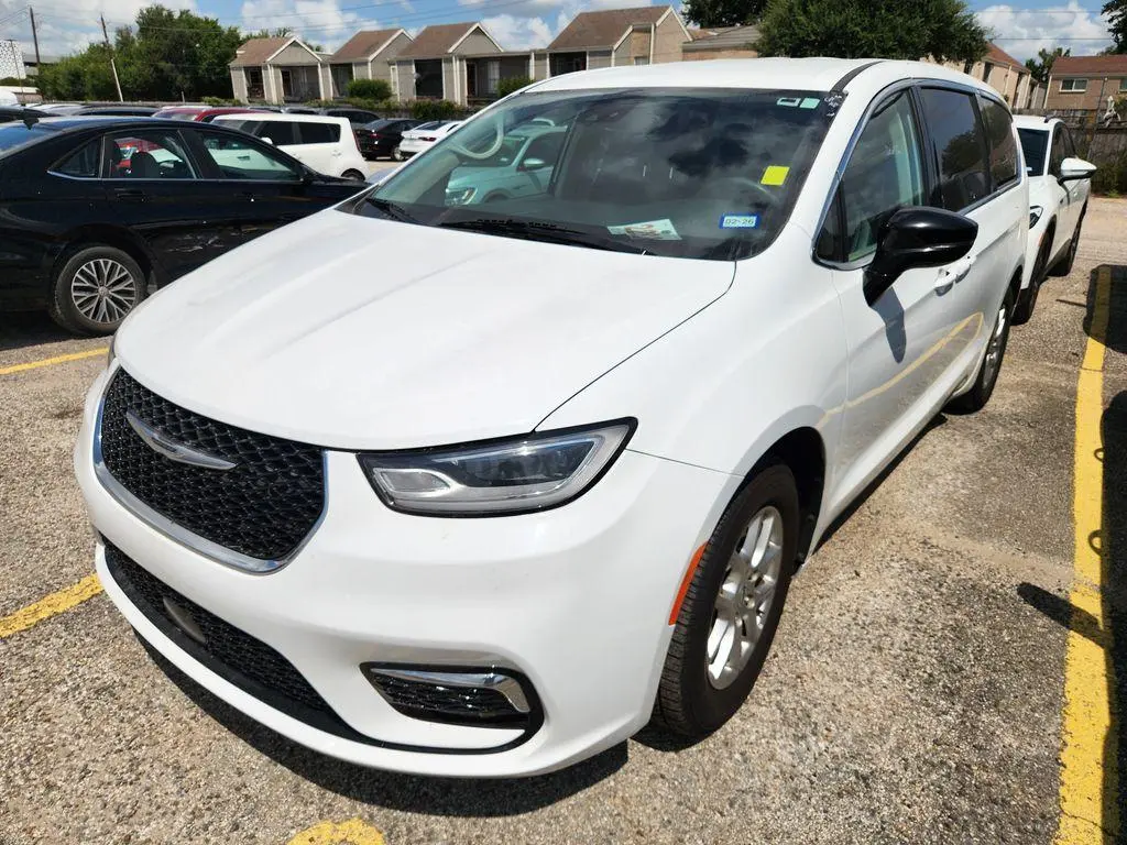 2024 Chrysler Pacifica Touring L