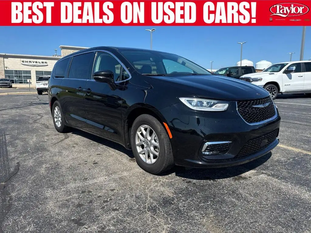 2024 Chrysler Pacifica Touring L