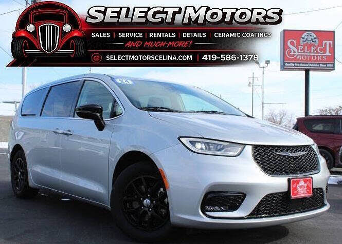 2024 Chrysler Pacifica Touring L