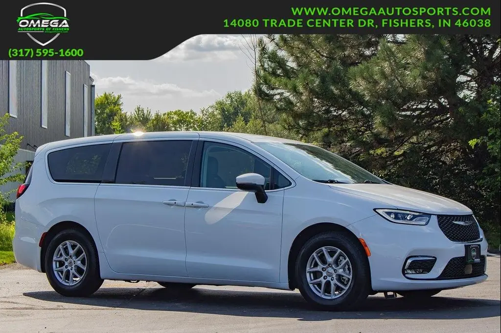 2023 Chrysler Pacifica Touring L